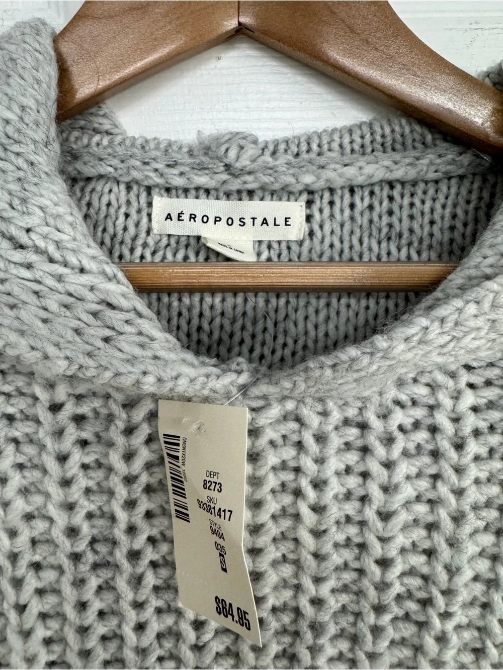 Aeropostale gray chunky